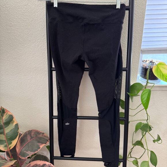 Alo Yoga Coast Stirrup Leggings - Picture 8 of 8